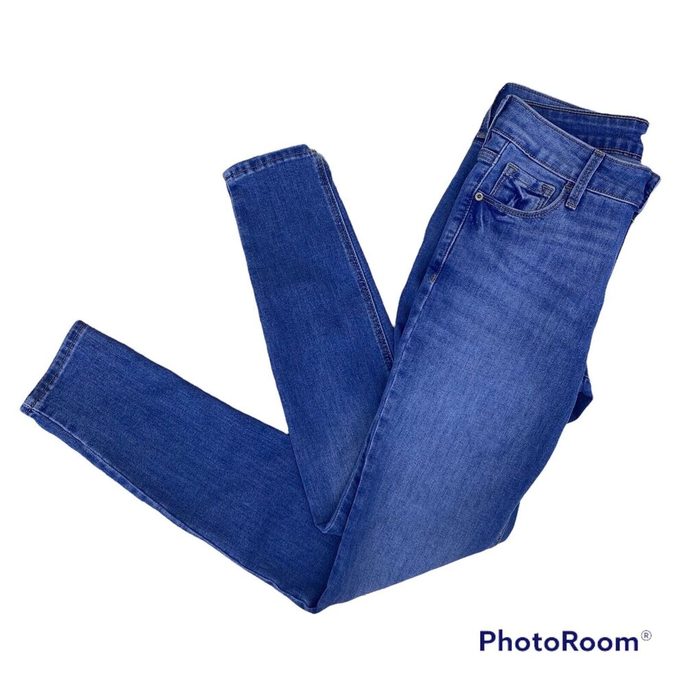Old Navy Women's Rockstar Super Skinny Jeans Size 2 Stretch Medium Wash Mid Rise